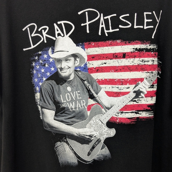 Brad Paisley Shirt Weekend Warrior World Tour Black Tee Size XL - Picture 2 of 4